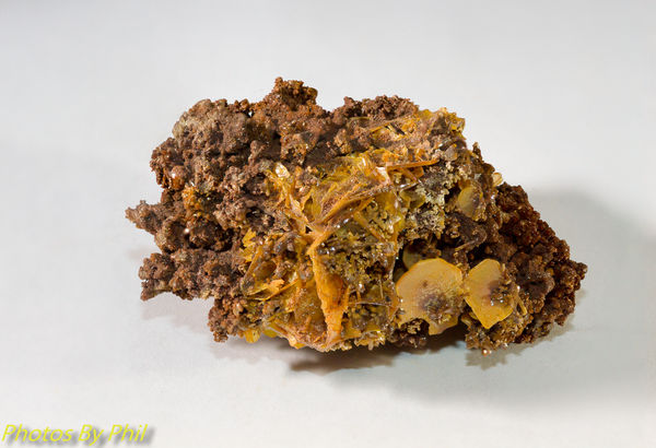 Wulfenite crystals, stacked...