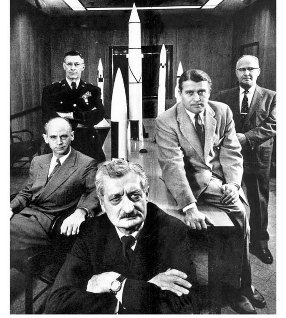 Hermann Oberth (foreground) was Wernher von Braun'...