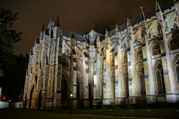 Westminster Abby at night...