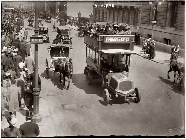 17-Fifth Avenue New York 1913...