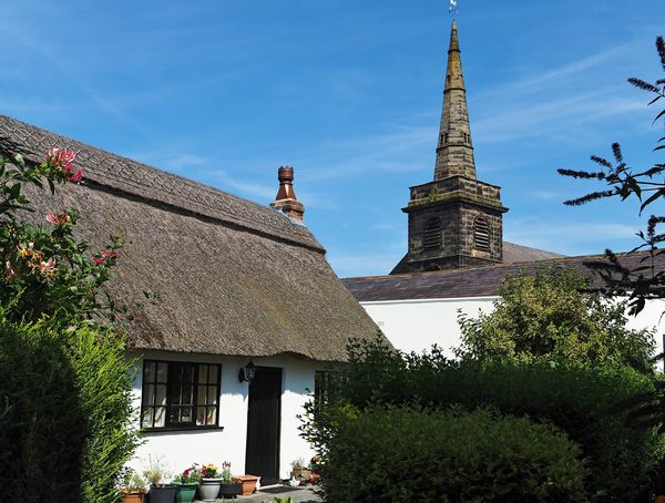 Shrimper Thatched Cottage with Church View...