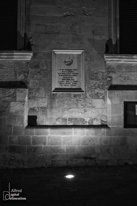 Malta Republic Commemorative....