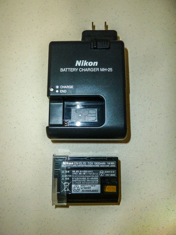 D800/800E Battery/Charger...