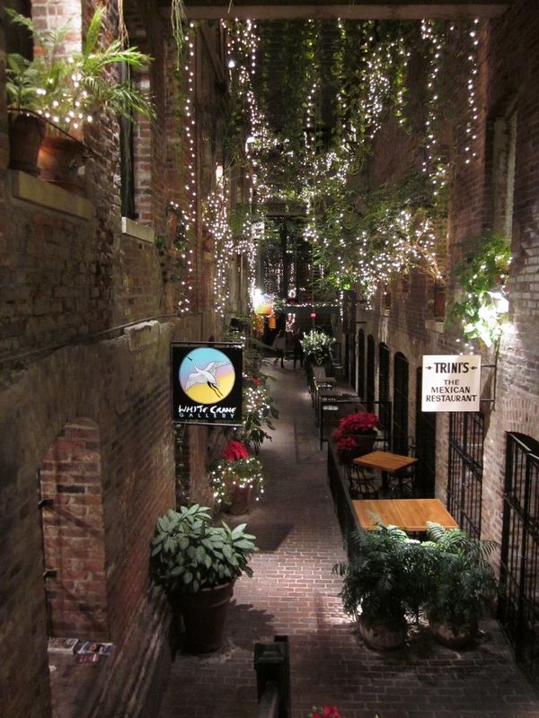 This is "The Passageway" in the Old Market, Omaha ...