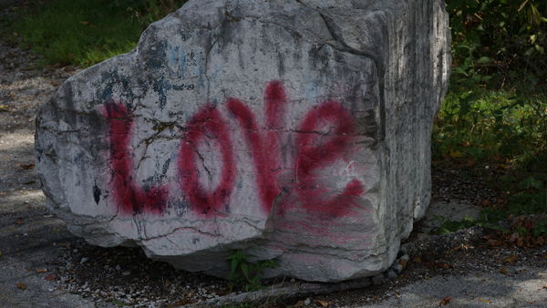 ..."L"ove on the rock!...