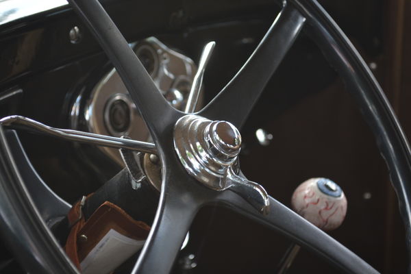 That shifter cant be stock....