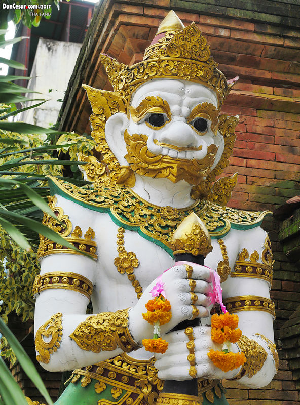 Wat Indrakin Sadue Muang...