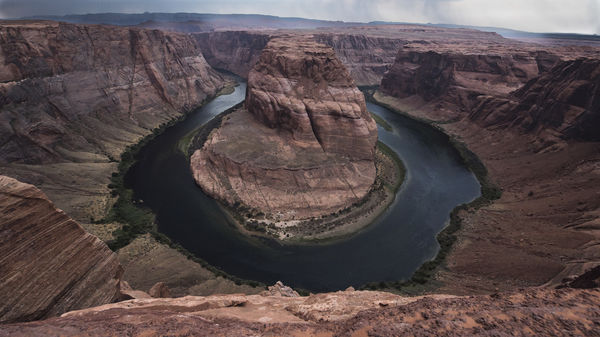 Horsesho Bend - Colorado River - on cloudy day...