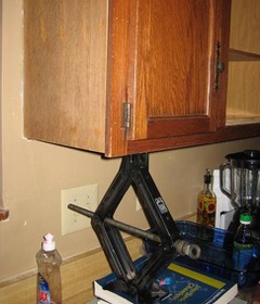 I fixed the sagging   kitchen cabinets....