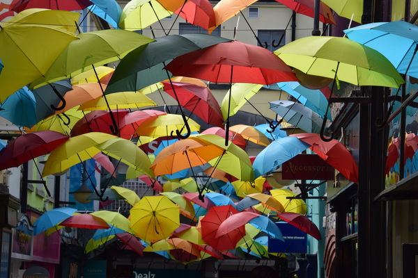Red Umbrellas in Kalidoscope of other colors - Kil...
