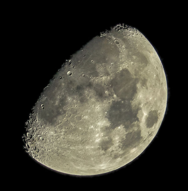 Moon - RX10 IV...