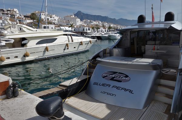 (5)   Puerto Banus by the Sea......offered interes...