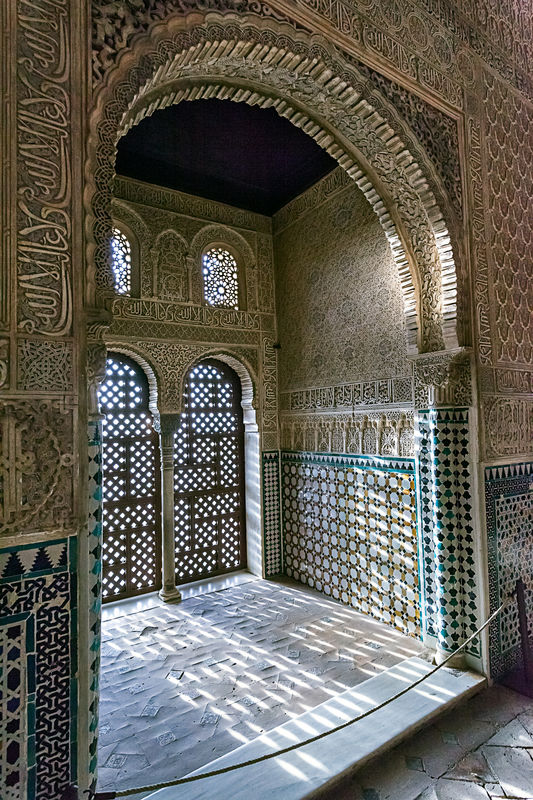 Nook inside Nasrid Palace - Granada Alhambra...