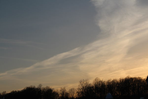 CHEMTRAILS AT SUNSET...