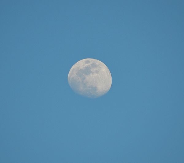 Day moon...