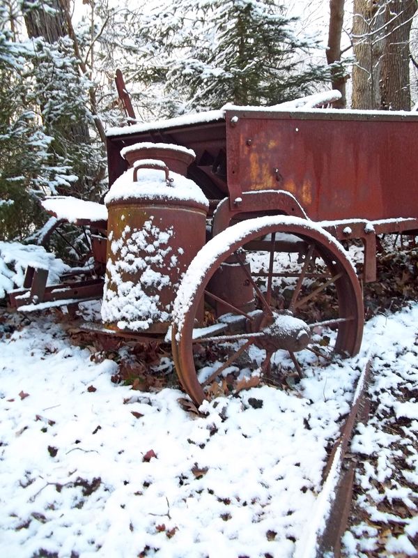 Rusty spreader in winter......