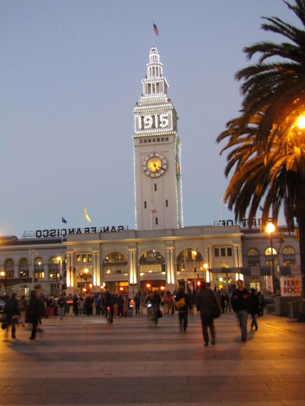 Ferry Building at rush hour...