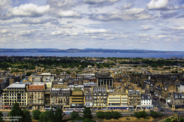 Downtown Edinburgh from the battlements of Edinbur...