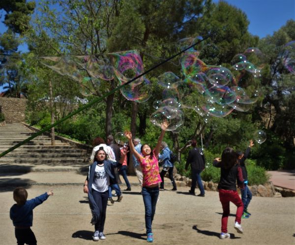 (9) A happy bubble moment inside Park Guell....
