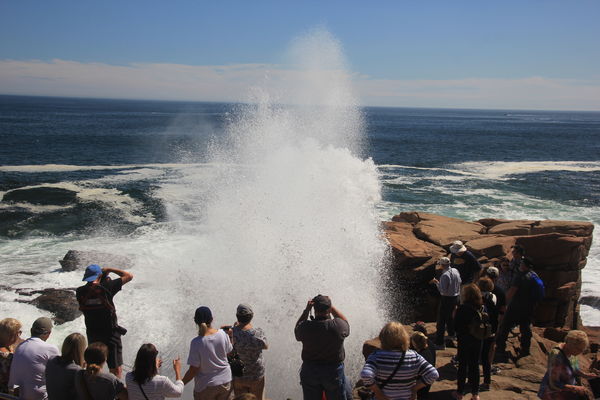 this is called "thunder hole." it is in Acadia Nat...