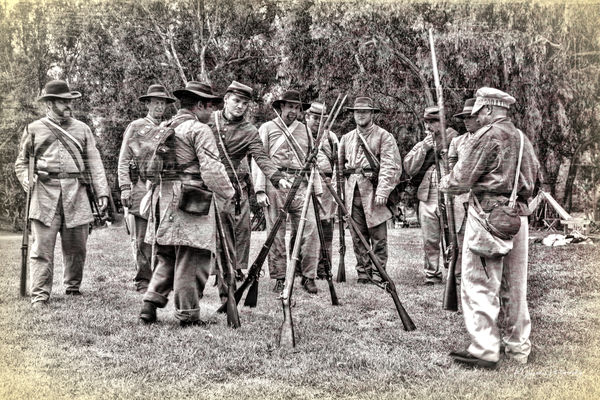 Confederate Infantry...