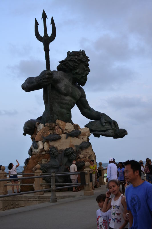 Neptune's statue...