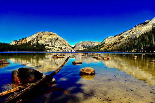 Tenaya Lake Yosemite...