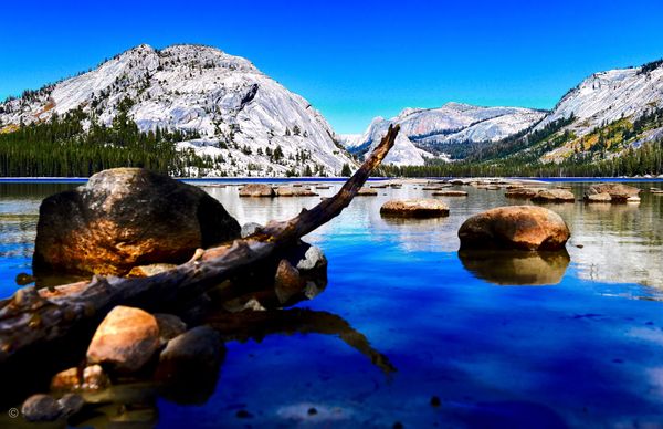 Tenaya Lake Yosemite...