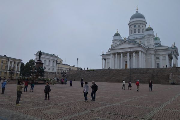 (2) Located in the center of Helsinki is the Kruun...