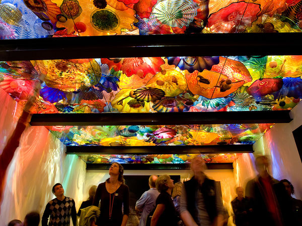 The "Chihuly Ceiling" with side reflections...
