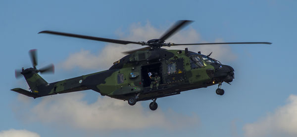 RIAT 2018 - Finnish Army NH90: Finnish Army NH90 Helicopter display at ...