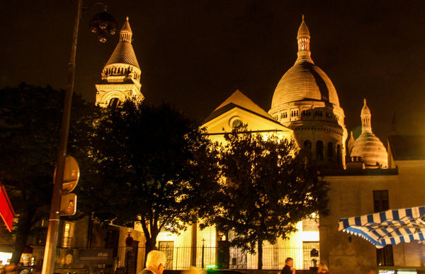 #8  The Sacre Couer even more beautiful at night...