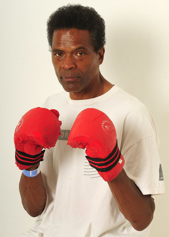 "I am just a boxer..." .. Studio, 1,000 WS, one lighthead.