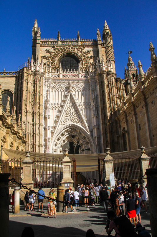 #2  The entrance to the cathedral...