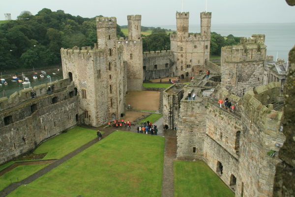 Caernarvon took 47 years to build and cost £25,000...