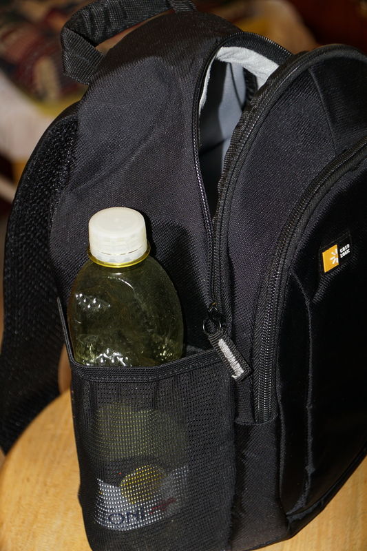 CaseLogic Sling Bag - with water bottle in place...