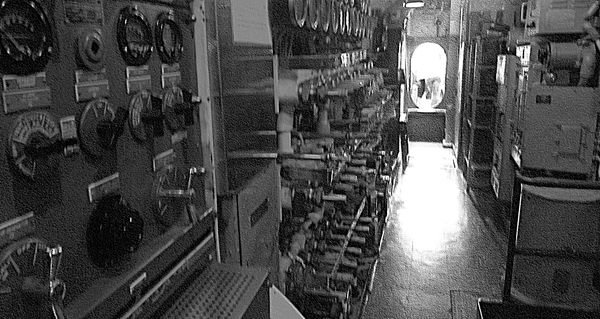inside the USS Cod WWII sub...