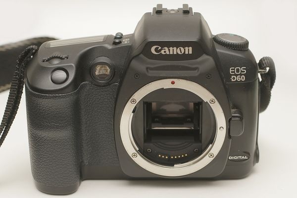Canon D60...