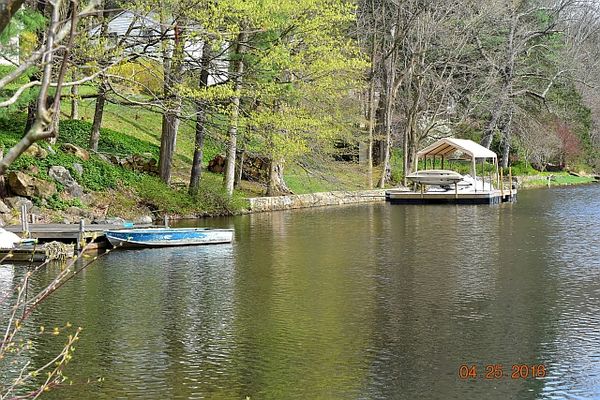 Candlewood Lake inlet at park in Sherman, CT...