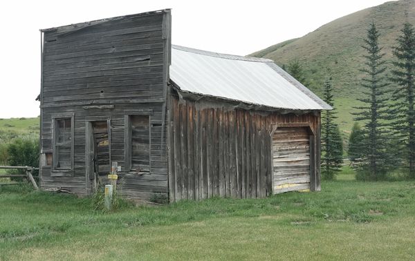 Old Barns Log Cabins