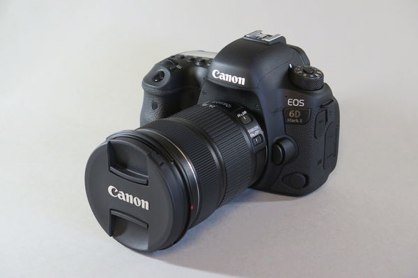 Canon 6D mkII...