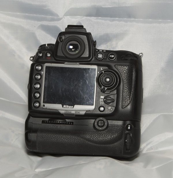 D700 Back with Battery Pack...