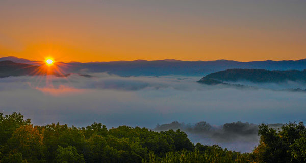 Morning Sunrise at Smoky Mtn National Park...