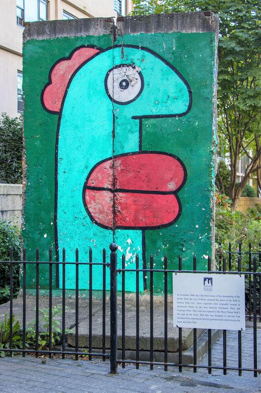 piece of the Berlin Wall donated to NYC - located ...
