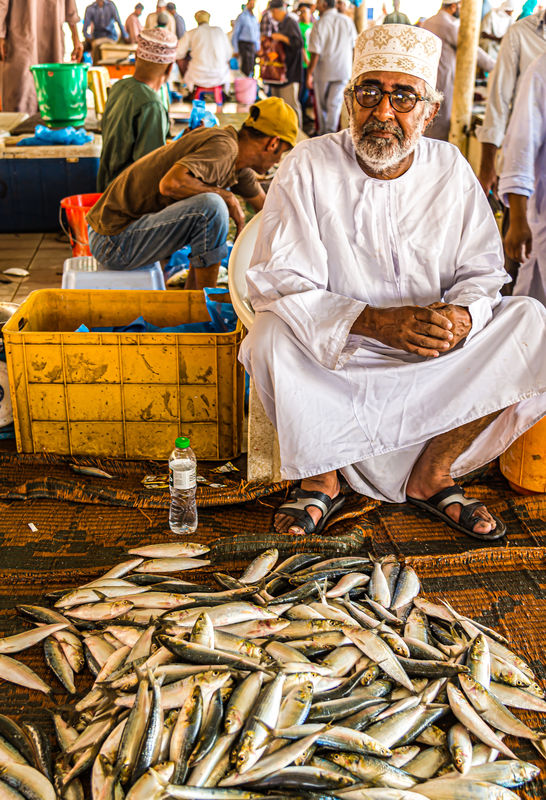K - Oman Coast - 4 - Muscat/Muttrah Fish Market: D...
