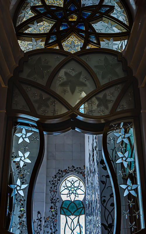 9 -  Decorative glass elements - interior (above) ...