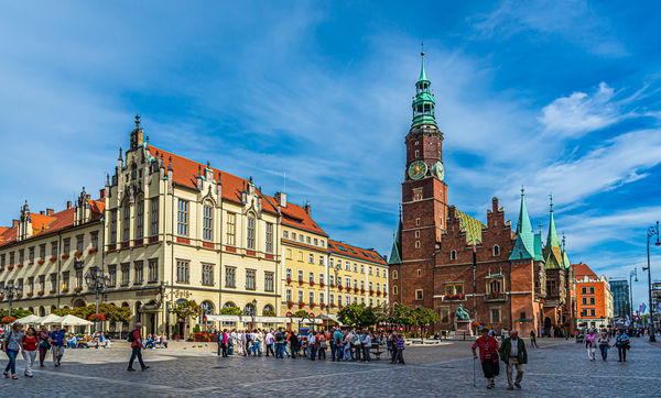 9 - Wroclaw (Breslau)/Poland - Market Square: Buil...