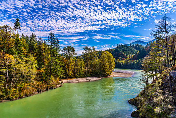 7 - USA/Washington/Skagit County - Skagit River ne...