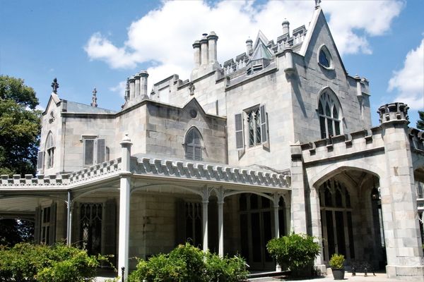 Lyndhurst Mansion, Tarrytown, NY - This is the cas...