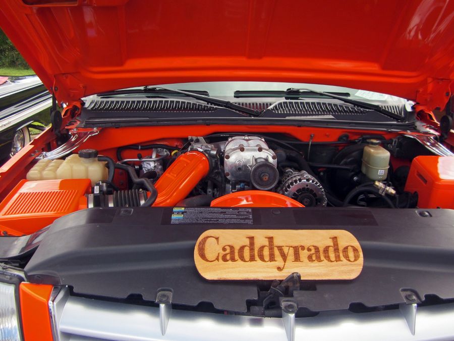 Caddyrado engine bay (supercharged)...